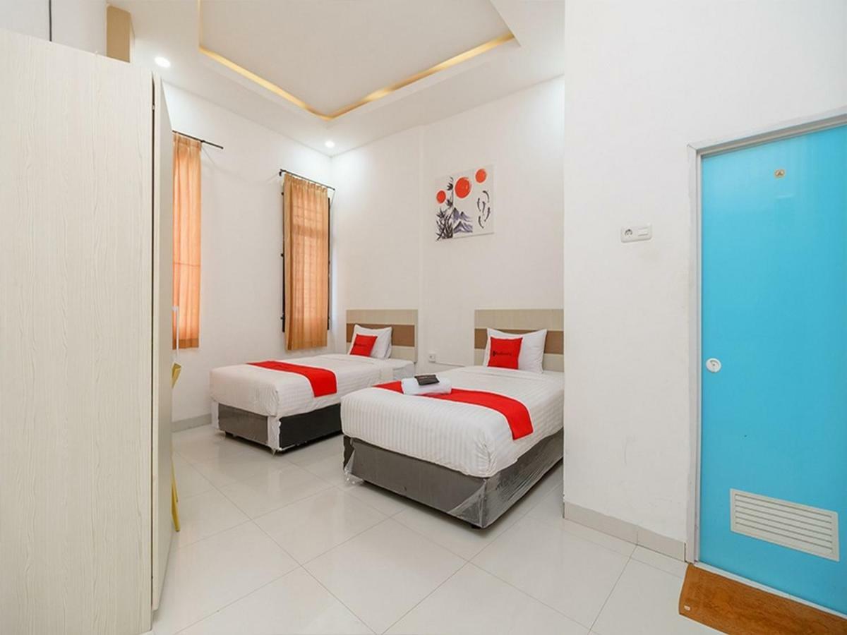 Reddoorz At Tara Homestay Palembang Esterno foto