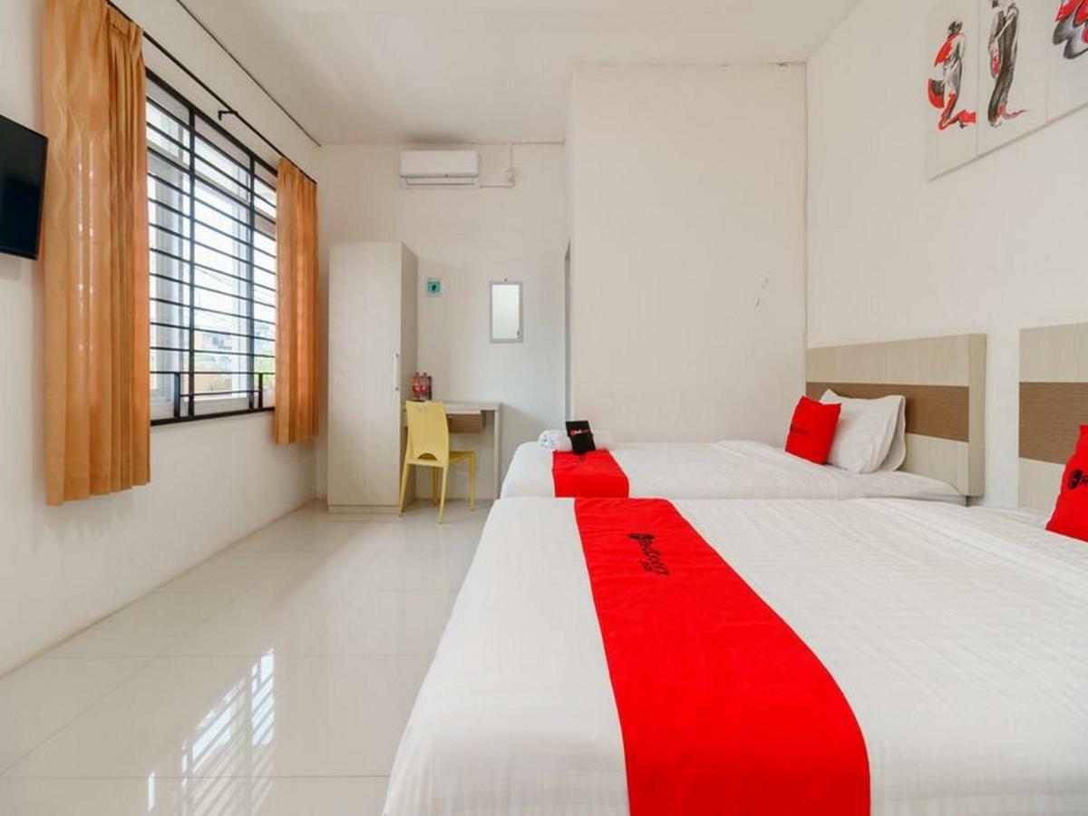 Reddoorz At Tara Homestay Palembang Esterno foto
